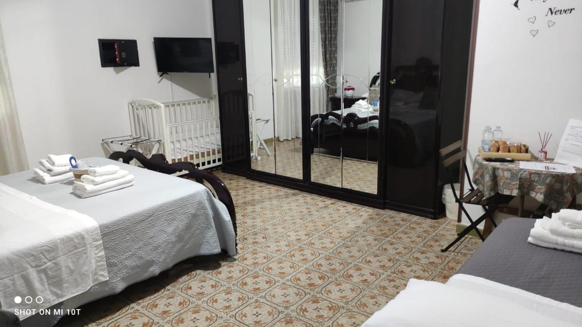 B&B Le Corti Caserta Eksteriør billede